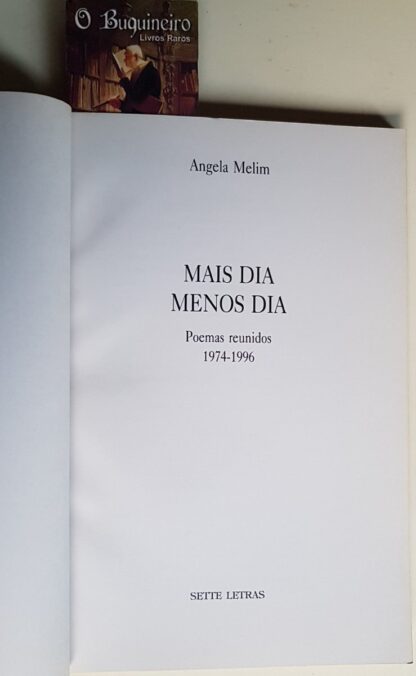 Mais Dia Menos Dia - Autografado - Image 3