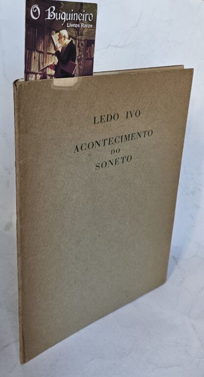 Acontecimento do Soneto - O Livro Inconsútil
