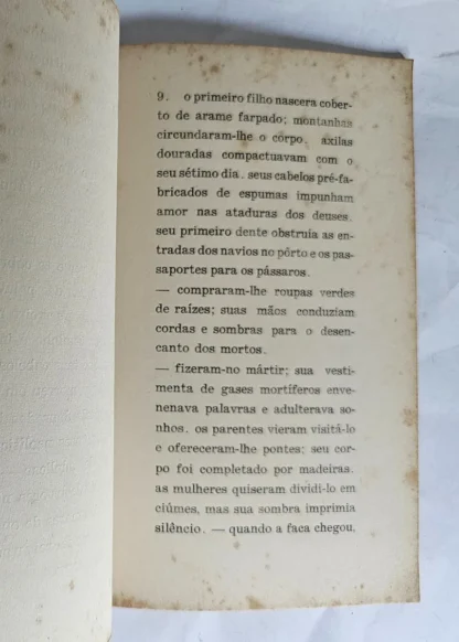 Abrir-se um Abutre ou Mesmo Depois de Deduzir Dele o Azul - Autografado - Image 4