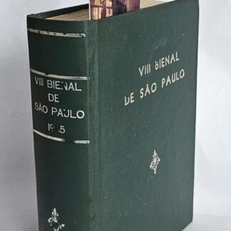 Catálogo da VIII Bienal do Museu de Arte Moderna de São Paulo